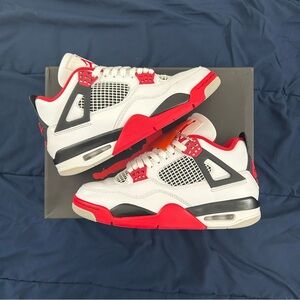 Air Jordan 4 Fire Red